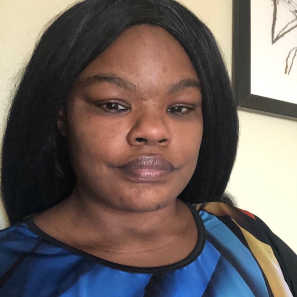 Meet your Posher, Shawntee - Picture 1 of 1